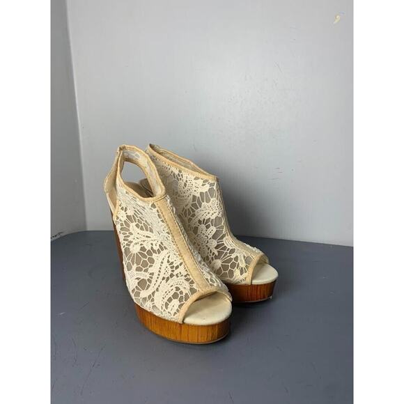 Lucky Brand Womens Ivory Lace Wedge Sandals Size 8 - Picture 1 of 8